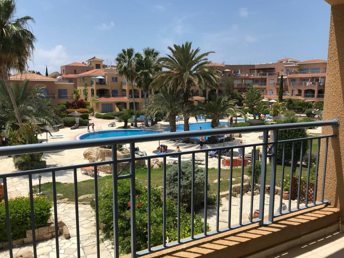 Limnaria Gardens - Modern 1 Bed, Walk To Beach & Shops Paphos Exteriér fotografie